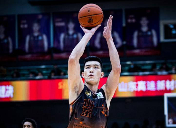 爱游戏网站 -包含窗口期CBA季后赛传出新动向；山东男篮伤情更新；管理层表态——球迷炸锅；训练强度明显提升的词条