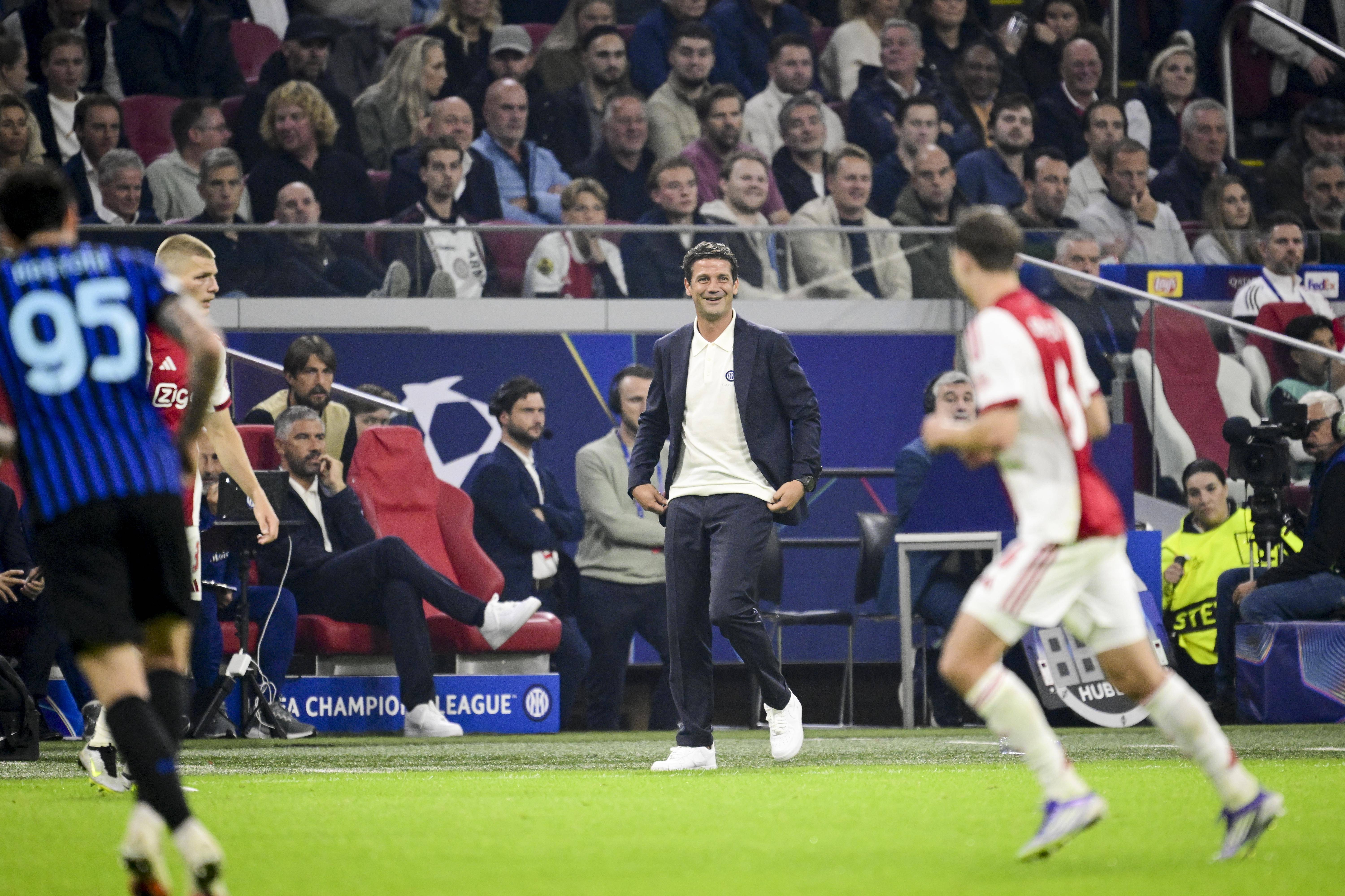 爱游戏官方网站 -转折点阿贾克斯造点机会；欧联赛后攻防权衡；压力陡增；球队文化再被提及(阿贾克斯阵容)