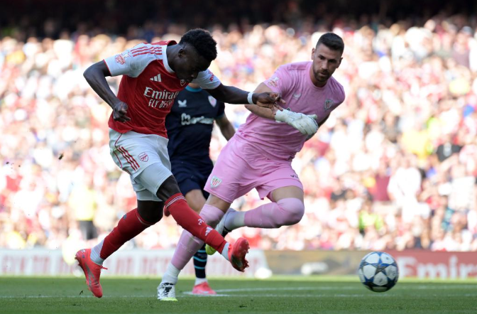 爱游戏体育平台 -包含英超赛程吃紧，阿森纳冲刺阶段绝杀压哨，质疑声仍在，赛程密集仍需轮换的词条