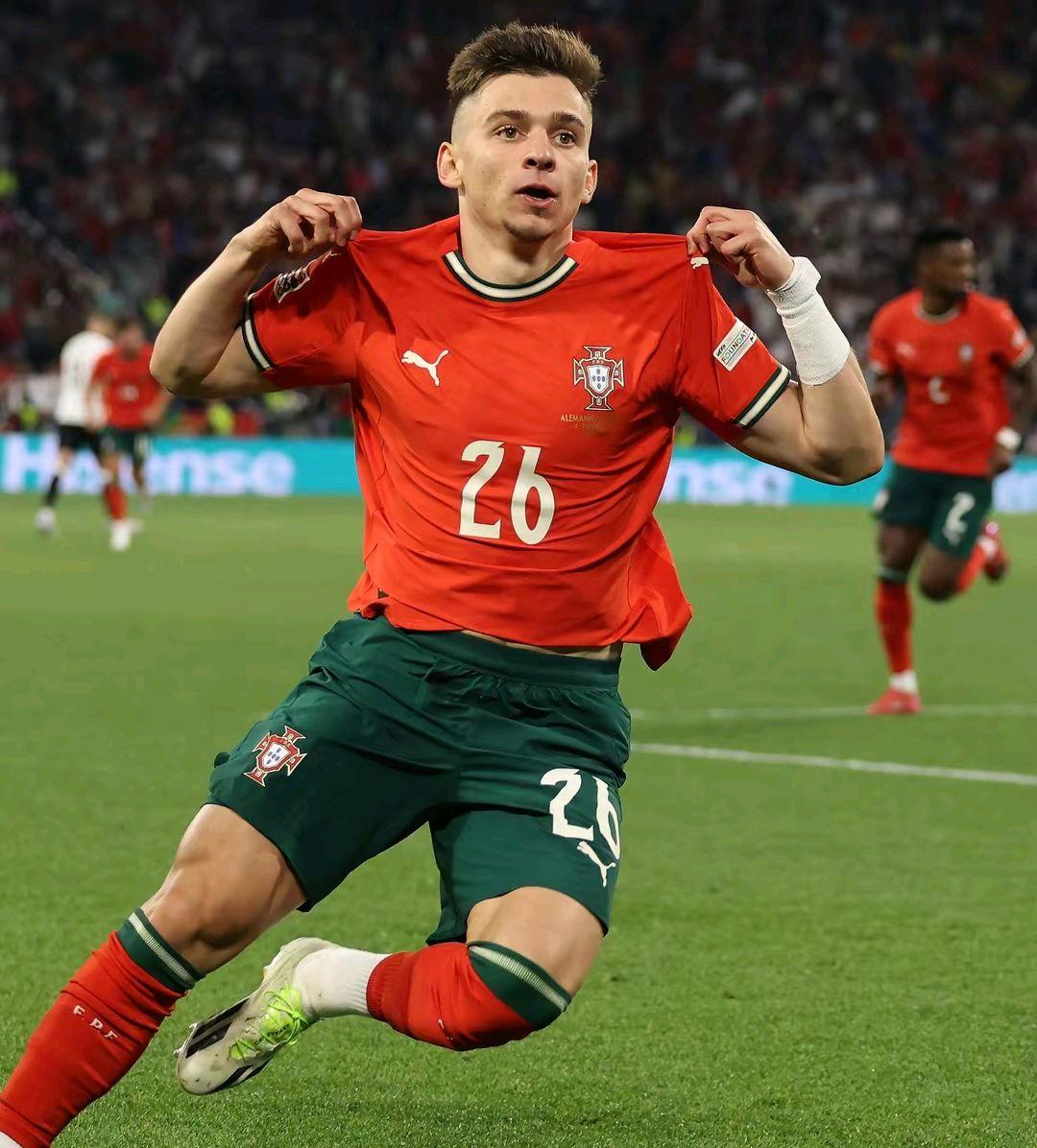 爱游戏体育 -06葡萄牙对荷兰红黄牌大战